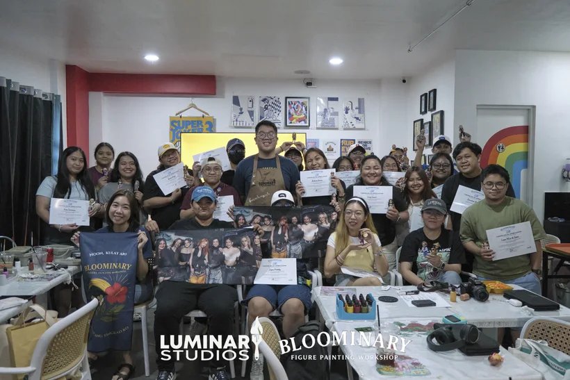 OT8 Volume 2 full group photo at Kureyon