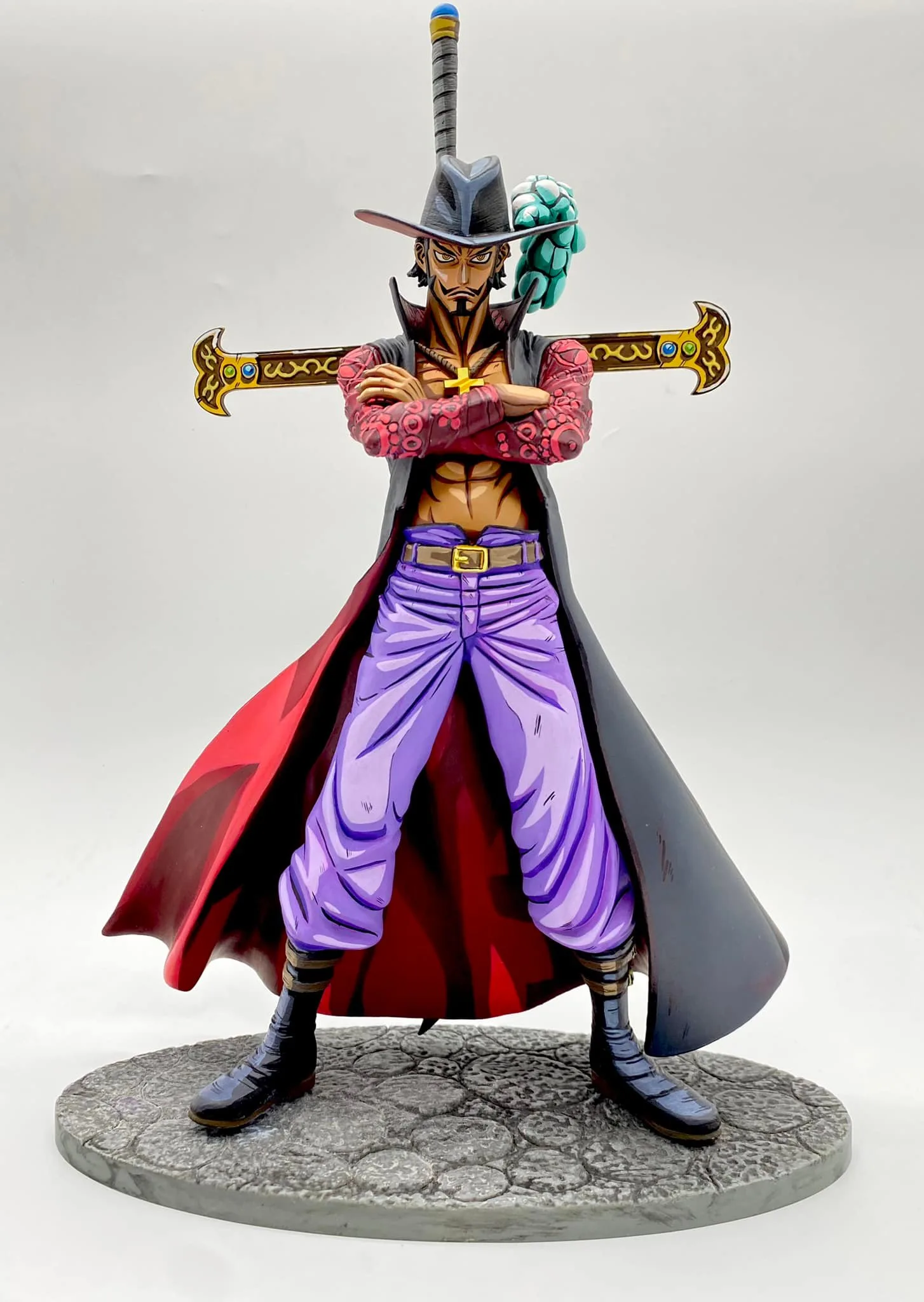 Dracule Mihawk collectible repainted by Luminary Studios